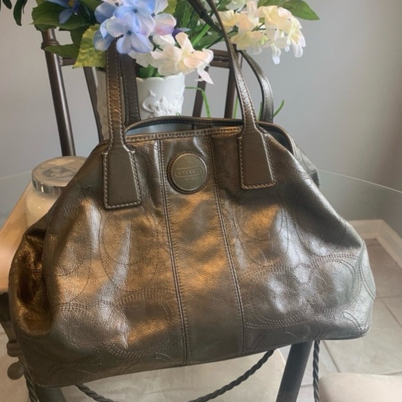 Coach Handbags - Coach Green Metallic Leather Signature Stitched Satchel Shoulder Bag Purse